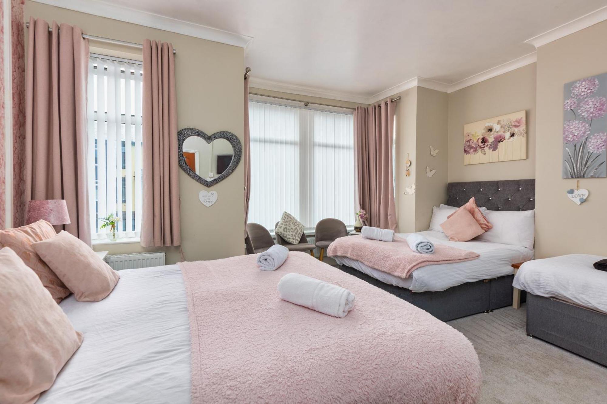 Friends Hotel Blackpool Exteriör bild